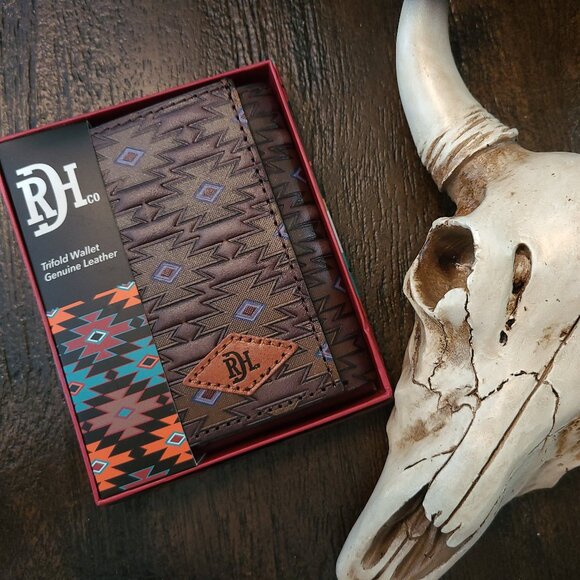 Red Dirt Hat Co. Southwestern Pattern Trifold Wallet - Picture 1 of 1